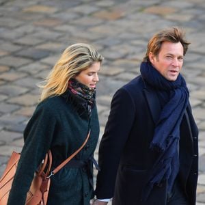 Laurent Delahousse et Alice Taglioni lors d'une cérémonie nationale d'hommage à Jean d'Ormesson, ancien membre de l'Académie française, aux Invalides à Paris, le 8 décembre 2017. Photo de Christian Liewig/ABACAPRESS.COM