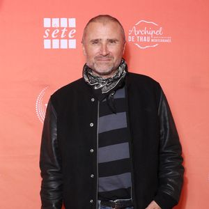 Exclusif - Alexandre Brasseur ( Demain nous appartient) au photocall de la série "Les Farouches" lors du 2ème Festival Creatvty 2025 des séries et créations audiovisuelles à Sète, le 13 novembre 2025. 
© Denis Guigenbourg / Bestimage