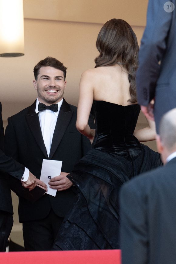 Antoine Dupont et Iris Mittenaere assistent au tapis rouge du Dossier 137 (Case 137) lors de la 78ème édition du Festival de Cannes au Palais des Festivals le 15 mai 2025 à Cannes, France. Photo by David NIVIERE/ABACAPRESS.COM