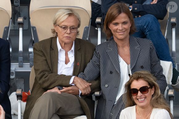 Muriel Robin et son épouse Anne Le Nen assistent au tournoi de Roland Garros 2025 le 8 juin 2025 à Paris, France. Photo by Laurent Zabulon/ABACAPRESS.COM