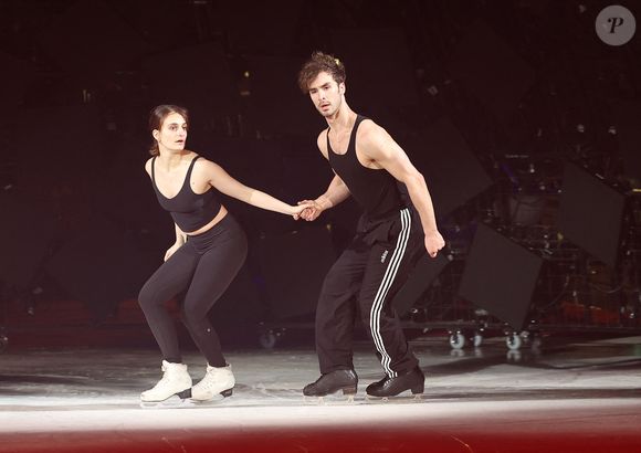 Gabriella Papadakis et Guillaume Cizeron en pleine répétition avant le spectacle - Première parisienne du spectacle "Aurore" à l'occasion des 80 ans d'Holiday on Ice au Dôme de Paris le 29 février 2024. © Coadic Guirec/bestimage