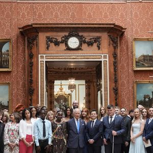 George Clooney et Amal Clooney lors de la réception en l'honneur des lauréats des King's Trust Awards au palais de Buckingham le 25 juin 2025  Stefan Rousseau/WPA-Pool/Bestimage