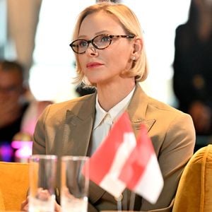 La princesse Charlène de Monaco assiste à la présentation de la saison 2026-2027 et des grandes échéances futures de la Fédération Monégasque de Rugby au Monte Carlo Bay, à Monaco, le 7 octobre 2026.  © Claudia Albuquerque / Bestimage