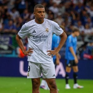 Kylian Mbappé remporte sa première victoire avec le Real Madrid en finale de la Supercoupe de l'UEFA à Varsovie le 14 août 2024.

© Fabio Sasso/ZUMA Press Wire / Bestimage