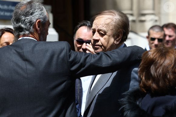 Daniel Lauclair assistant à la cérémonie d'enterrement de Daniel Bilalian à l'église Saint-Pierre de Neuilly-sur-Seine, près de Paris, France, le 22 mai 2025. Photo par Raphael Lafargue/ABACAPRESS.COM