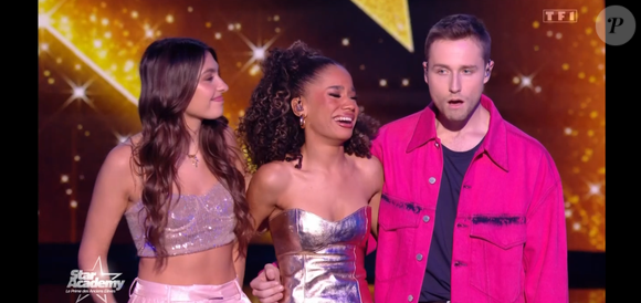 Elle était nominée cette semaine face à Léane et Théo L.

Ema, Léane et Théo L. lors du prime de la "Star Academy 2025" sur TF1, le 14 novembre 2025.