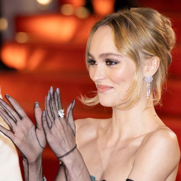 Lily-Rose Depp sur le tapis rouge de "The Idol" lors du 76e festival annuel du film de Cannes au Palais des Festivals le 22 mai 2023 à Cannes, France. Photo de Shootpix/ABACAPRESS.COM