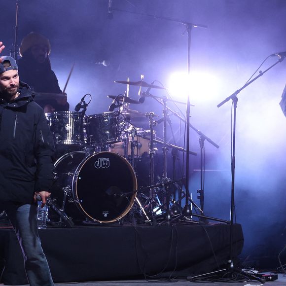 Exclusif - Matt Pokora (M. Pokora) - 16ème édition de l'évènement caritatif "Glisse en coeur" au Grand Bornand le 22 mars 2025. En marge de la scène musicale de Glisse en Cœur, de nombreuses personnalités sportives, de la culture, des médias et de la gastronomie, apporteront cette année encore leur soutien à la course aux dons allant même, pour les plus téméraires, jusqu’à chausser les skis les 22 et 23 mars… Le rendez-vous bornandin se disputera cette année au profit non pas d’une association principale... mais de quatre, dans un grand élan de solidarité autour de l’Enfance (voir détail ci-contre). Ainsi, Les Puits du Désert (cause 2011), l’Association Laurette Fugain (cause 2015) et la Compagnie Après la Pluie (cause 2016) feront leur retour sur Glisse en Coeur, fortes d’avoir profondément marqué l’événement lors de leur première participation. Ces dernières seront rejointes, cette année, par Women Safe and Children et son antenne haut-savoyarde, reconnue dans l’accompagnement pluridisciplinaire et gratuit des enfants et des femmes victimes de violences. © Denis Guignebourg/Bestimage