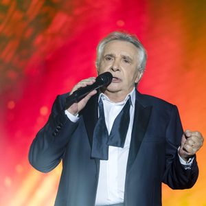 Michel Sardou en concert à la Seine Musicale, jusqu'au 7 janvier 2018 et les 14 et 15 mars, pour sa dernière tournée "La dernière danse" à Boulogne-Billancourt. Le 26 décembre 2017. © Pierre Perusseau / Bestimage