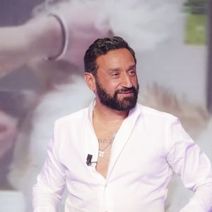 Exclusif - Cyril Hanouna, sur le plateau "Tout beau, tout n9uf" (TBT9) présenté par C.Hanouna, et diffusé en direct sur W9, Paris, France, le 18 septembre 2025. © Jack Tribeca / Bestimage