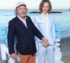 À 15 ans seulement, Billy Blanchard, le fils aîné de Julie Depardieu et Philippe Katerine, fait déjà beaucoup parler de lui. 

Philippe Katerine et son fils Billy Blanchard a l'after party au 'Neptune' lors de la 65ème édition du Festival TV De Monte Carlo le 13 Juin 2026 © Denis Guignebourg /Bestimage