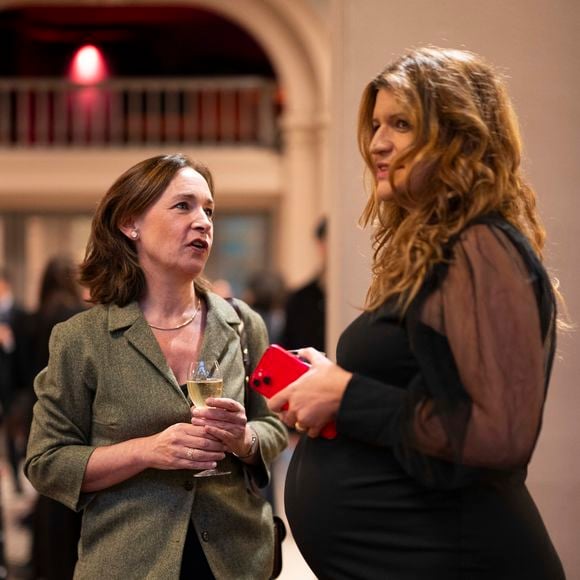 et vient de poster un nouveau cliché de l'enfant sur son compte Instagram.

Clémence Lemaistre (Les Echos), Marlène Schiappa,( présidente de "Actives") lors du dîner des femmes cheffes d'entreprises organisé par l'ONG "Actives" avec le soutien de L'Oréal, LinkedIn et Tilder au Trianon à Paris le 23 septembre 2025.

Photo : Pierre Perusseau / Bestimage