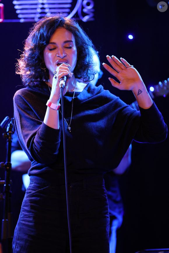 Exclusif - Camélia Jordana - "Pour l'Iran", Des graines de liberté : un concert de soutien au peuple iranien au New Morning à Paris le 15 mars 2026. © Julien Sarkissian / Bestimage