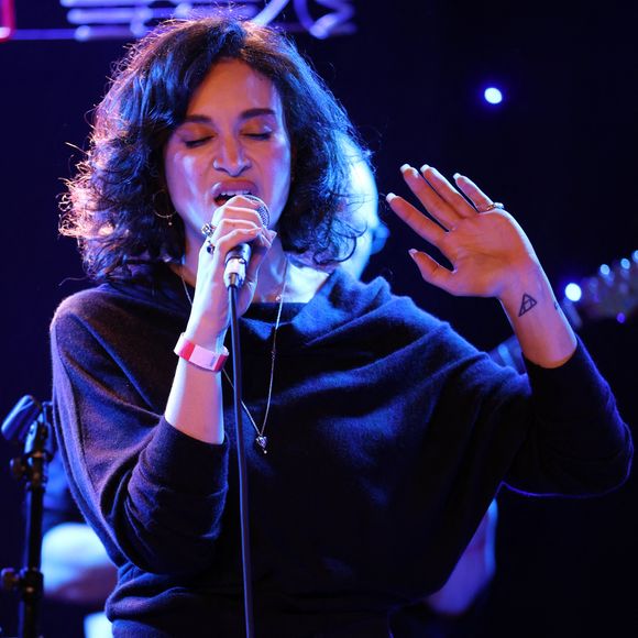 Exclusif - Camélia Jordana - "Pour l'Iran", Des graines de liberté : un concert de soutien au peuple iranien au New Morning à Paris le 15 mars 2026. © Julien Sarkissian / Bestimage