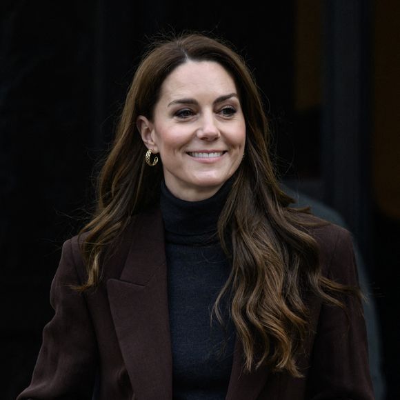 Mais qu'en pense Kate Middleton, l'épouse du prince William ? 

La princesse de Galles se joint à des écoliers à la National Portrait Gallery pour lancer un nouveau projet du Royal Foundation Centre for Early Childhood visant à aider les jeunes enfants à développer des compétences sociales et émotionnelles cruciales.  Londres, Royaume-Uni, le 4 février 2025. © Doug Peters/EMPICS/ABACAPRESS.COM