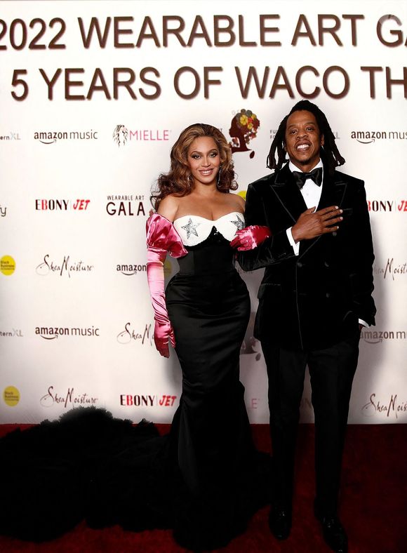 La chanteuse Beyoncé annonce sa tournée mondiale "Renaissance" lors d'une vente caritative le 26 octobre 2022.
