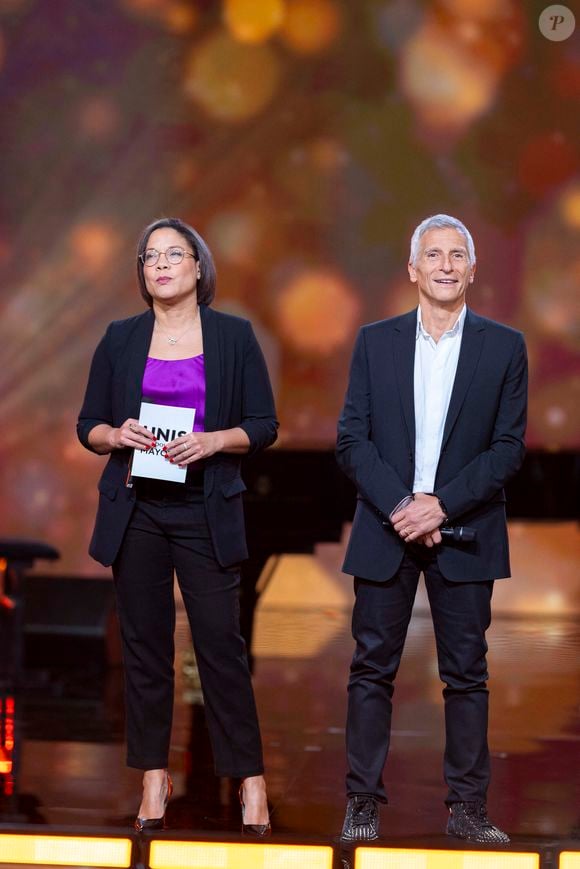 Exclusif - Karine Baste et Nagui sur le plateau de l’émission “Unis pour Mayotte” diffusée en direct sur France 2, qui a permis de récolter plus de 5 millions de dons le 17 décembre 2024.
© Pierre Perusseau / Bestimage