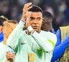 C'est un détail mode et sport qui n'a pas échappé aux supporters les plus observateurs.

Kylian Mbappé (France) - Les Bleus ont remporté leur dernier match de préparation contre l'Irlande du Nord (3-1) à Lille, grâce à un triplé de M. Olise © Laptiste/PsnewZ/Bestimage