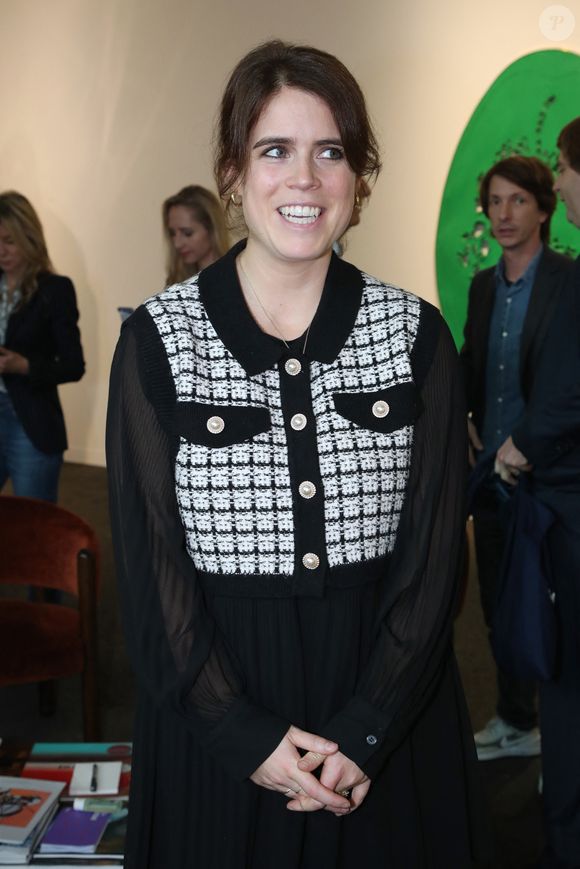 La princesse Eugenie d'York - Vernissage de l'exposition "Paris + par Art Basel" lors de la foire d'art moderne et contemporain au Grand Palais Ephémère à Paris le 19 Octobre 2022. © Bertrand Rindoff / Bestimage
