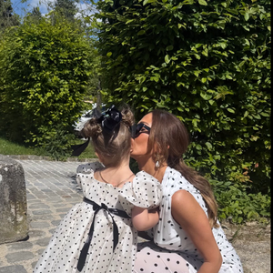 Vitaa au mariage de Sarah, la fille de l'époux de la chanteuse, Hicham. Instagram.  mai 2025