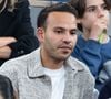 Frappé presque quotidiennement et ayant eu la crainte de voir sa mère mourir à plusieurs reprises, Mohamed Bouhafsi a pu être sauvé des coups grâce au signalement de voisins... 

Mohamed Bouhafsi dans les tribunes lors du tournoi de Roland-Garros 2025, le 4 juin 2025 à Paris, en France. Photo de Nasser Berzane/Abaca
