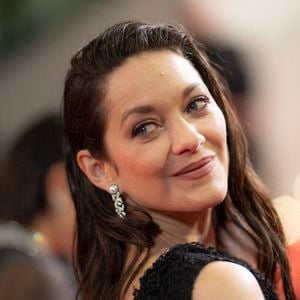 "J'ai un regard assez dur sur mon travail, et je suis la juge la plus féroce", a-t-elle confié.

L'actrice française Marion Cotillard arrive à la projection du film "Roma Elastica" lors de la 79e édition du Festival de Cannes à Cannes, dans le sud de la France, le 20 mai 2026. Photo par Eliot Blondet/ABACAPRESS.COM