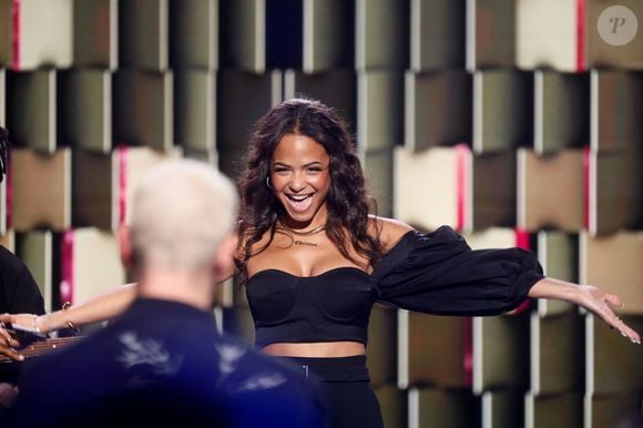 Si bien sûr ils ont rendu hommage chacun de leur côté à leur partenaire vie les réseaux sociaux, la chanteuse a eu une attention toute particulière. En story de son compte 
Exclusif - M. Pokora (Matt Pokora) et sa femme Christina Milian - Surprises - Enregistrement de l'émission "La boîte à secrets N°17", présentée par F.Bollaert et diffusée le 19 janvier 2024 sur France 3
© Christophe Clovis / Bestimage