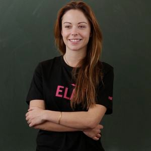 Avec Tom et Lola

Dounia Coesens lit une dictée à des écoliers en soutien à l'association ELA, European Leucodystrophie Association, dans une école de Garches, près de Paris, en France, le 13 octobre 2014. La dictée a été écrite par la romancière Marie Darrieussecq. Photo de Jerome Domine/ABACAPRESS.COM