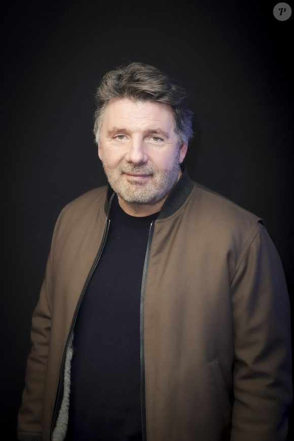Exclusif - Philippe Lellouche dans les backstage de l'enregistrement de l'émission de radio "CS Cohen" sur Radio J à Paris. Le 18 décembre 2023
© Jack Tribeca / Bestimage
