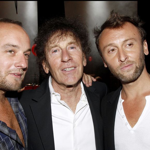 Alain Souchon et ses fils Ours et Pierre. 

Photo : Bertrand Rindoff / Bestimage