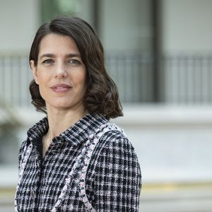 À 38 ans, la belle du royaume affiche une silhouette superbe. 


Charlotte Casiraghi au photocall du défilé Chanel Mode Féminine Prêt-À-Porter Automne/Hiver 2025-2026 lors de la Fashion Week de Paris (PFW) au Grand Palais, à Paris, France, le 11 mars 2025. © Olivier Borde/Bestimage