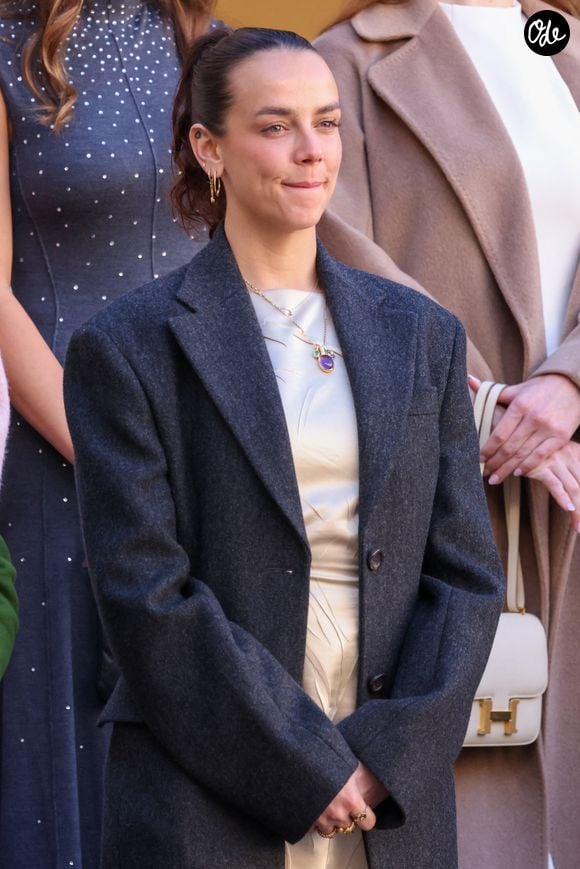 Pauline Ducruet dans la cour du palais princier le jour de la fête nationale de Monaco le 19 novembre 2024. © Jean-Charles Vinaj / Pool Monaco / Bestimage