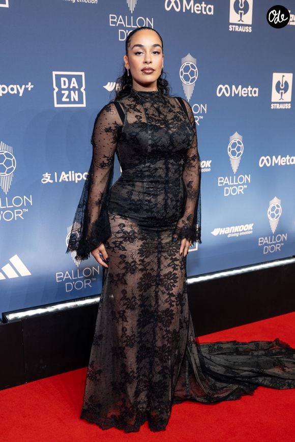 Jorja Smith à la 70e cérémonie du Ballon d'Or au Palladium Theatre, le 26 octobre 2026 à Londres.

© Cyril Moreau / Bestimage