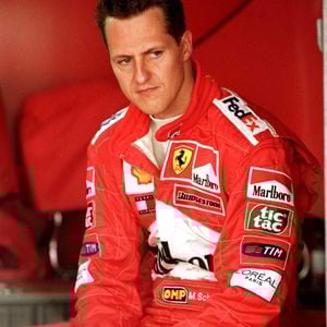 Michael Schumacher en pleine réflexion lors des qualifications du Grand Prix de Monaco. Photo par Steve Mitchell/Pa Photos/Abaca