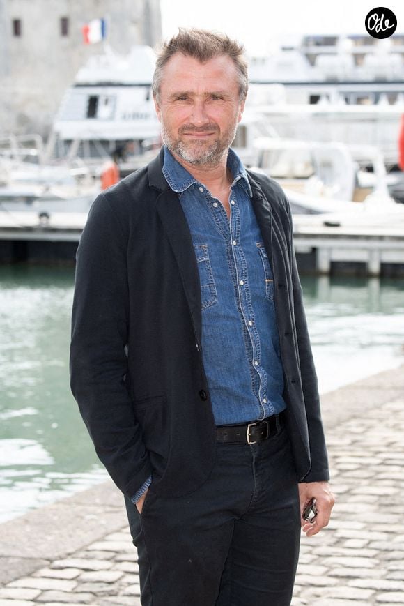Alexandre Brasseur participe à la séance photo de "Demain nous appartient" lors du 23e Festival de la fiction télévisée de La Rochelle, le 18 septembre 2021 à La Rochelle, en France. Photo de David Niviere/Abaca