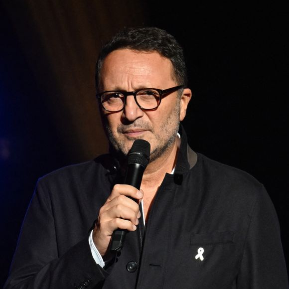 Arthur s’est confié dans le podcast Fracture sur l’un des plus gros revers de sa carrière.

Arthur (Jacques Essebag) lors de la soirée en mémoire des victimes et en soutien aux otages du Hamas à la salle Pleyel à Paris. © Lionel Urman / Bestimage