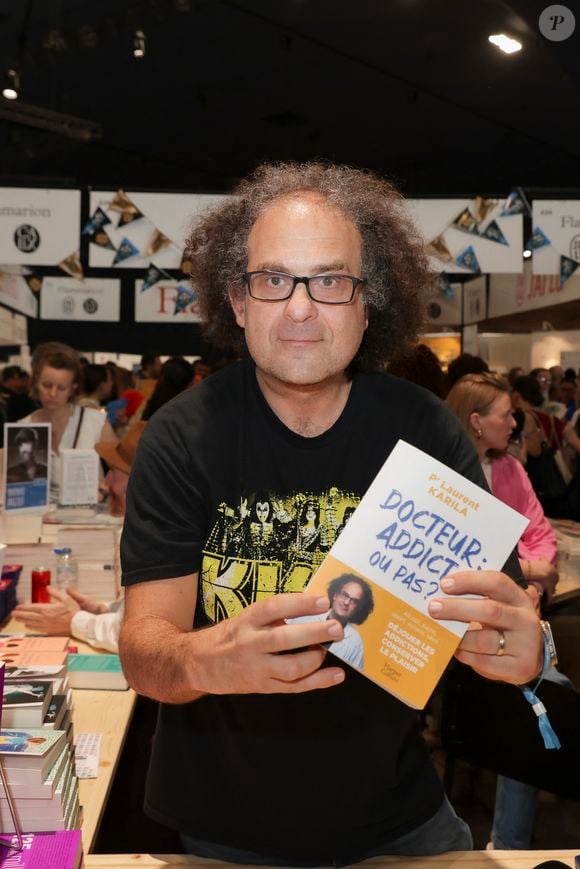 Laurent Karila lors du Festival du Livre à Paris, France, le 13 avril 2024. © Jack Tribeca / Bestimage