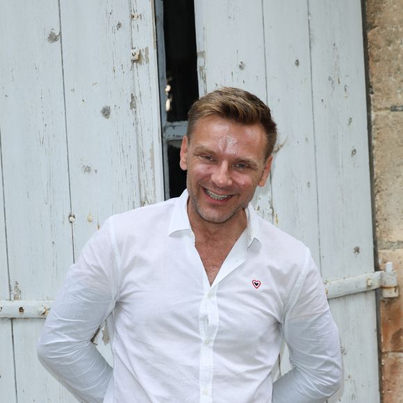 Jean-Philippe Janssens dit Jeanfi Janssens - Photocall lors de la 16ème édition du festival du film francophone (FFA) de Angoulême le 26 août 2023. © Coadic Guirec / Bestimage