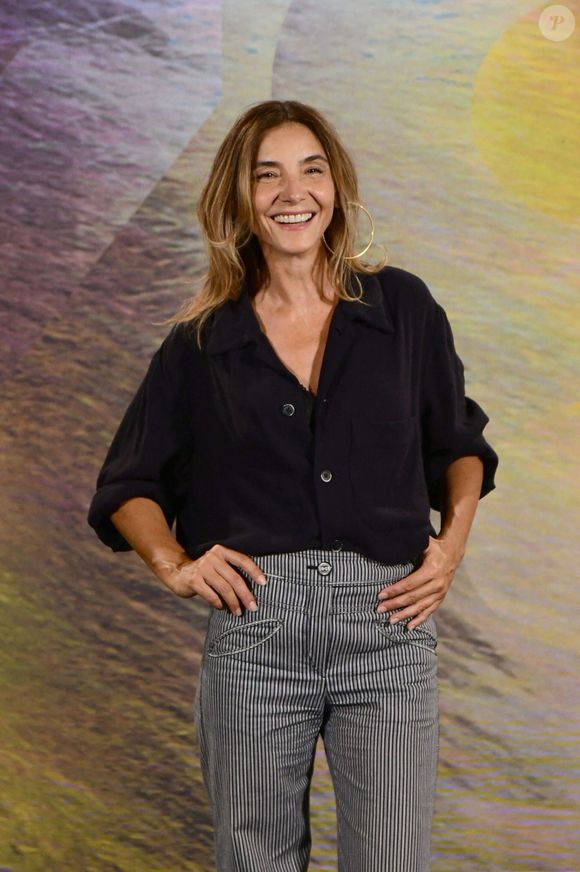 Clotilde Courau - Photocall du film suisse "Le Lac" lors du 78ème Festival international du film de Locarno, le 14 août 2025. Non seulement c'est le seul long métrage helvétique en compétition mais c'est également le premier film du Romand F.Aragno. C.Courau y partage l'affiche avec le navigateur B.Stamm, tourné sur les eaux du lac Léman. 
© Romain Doucelin / Bestimage