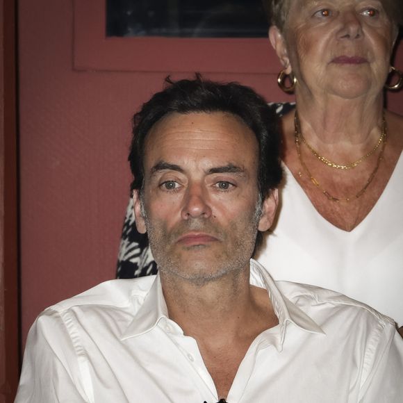 Invité du podcast "BOUM BOUM", Anthony Delon a évoqué sa vision de l’amour et de l’engagement.

Exclusif - Anthony Delon -  Concerto pour la paix de Omar Harfouch au théâtre de Béziers le 8 mai 2025. Aujourd’hui, au Théâtre Municipal de Béziers, une salle comble assistait à un événement attendu : le retour d’O. Harfouch dans la ville où tout a commencé pour son Concerto pour la Paix. © Jack Tribeca / Bestimage