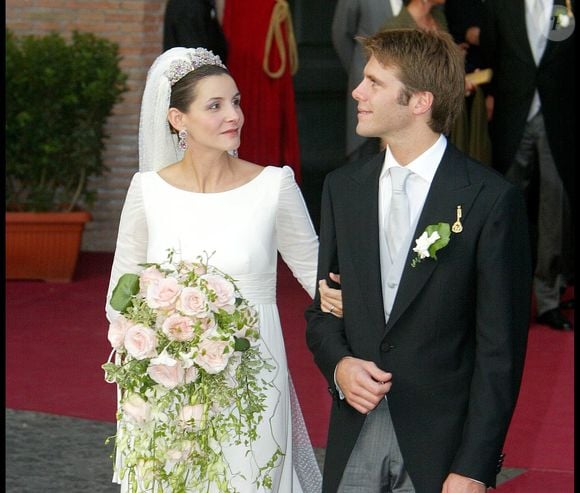 Clotilde Courau et Emmanuel-Philibert de Savoie se sont mariés à Rome Mariage du prince Emmanuel-Philibert de Savoie et de Clotilde Courau à la basilique Sainte-Marie-des-Anges à Rome © AGENCE / BESTIMAGE