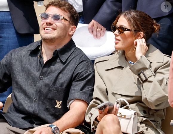 Antoine Dupont avant Iris Mittenaere : longue relation avec Charlène,  romance express avec une mystérieuse jeune femme.... ce que l'on sait de  ses ex - Purepeople
