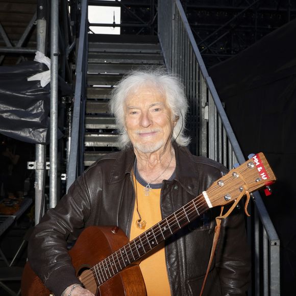 Exclusif - Hugues Aufray - Backstage lors de l'enregistrement de l'émission "La fête de la Musique" à Reims le 21 juin et diffusée le 22 juin à 21h10 sur France 2 et sur France.tv. Une soirée inédite, mise en scène et chorégraphié par K.Ouali, avec plus de 40 artistes en live. Ils seront accompagnés par les danseurs de la troupe du Paradis Latin. Une soirée de fête rythmée par des medleys, des duos exceptionnels, les tubes du moment et les talents d'aujourd'hui et de demain.
© Jack Tribeca / Jeremy Melloul / Bestimage