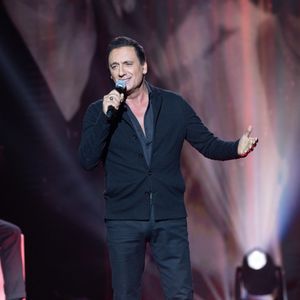 Exclusif - Dany Brillant pour les surprises lors de l'enregistrement de l'émission "La Boîte à secrets", présentée par F.Bollaert et diffusée le 2 janvier 2026 sur France 3, dans les studios du Lendit à Saint-Denis, France, le 1er décembre 2025. © Cyril Moreau/Bestimage