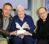 Malgré ses 97 ans, elle continue d’apparaître lors d’événements publics et de recevoir des visiteurs.

Marc-Olivier Fogiel, Line Renaud et Alain Némarq (PDG de Mauboussin) pour la 7ème remise du prix "Fonds de dotation Line Renaud-Loulou Gasté" pour la recherche médicale à la Maison de la Recherche à Paris, le 17 novembre 2025.

© Coadic Guirec/Bestimage