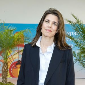La fille de Caroline de Monaco est arrivée dans une tenue très élégante et chic. 

Charlotte Casiraghi - Ouverture du Festival du Livre de Paris 2025 au Grand Palais à Paris le 10 avril 2025. Le Maroc est l'invité d'honneur du Festival du Livre de Paris 2025, qui fête son retour au Grand Palais.  © Marc Ausset-Lacroix/Bestimage