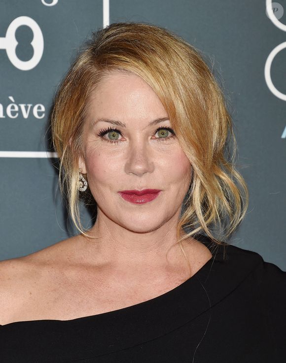 Christina Applegate - 25e édition de la soirée des Critics Choice Awards au Barker Hangar à Santa Monica, Los Angeles, Californie, Etats-Unis, le 12 janvier 2020. Photo par Agence / Bestimage