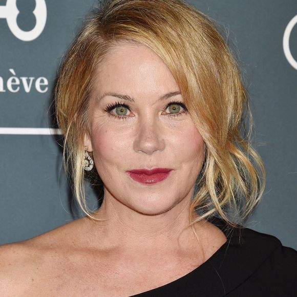 Christina Applegate - 25e édition de la soirée des Critics Choice Awards au Barker Hangar à Santa Monica, Los Angeles, Californie, Etats-Unis, le 12 janvier 2020. Photo par Agence / Bestimage