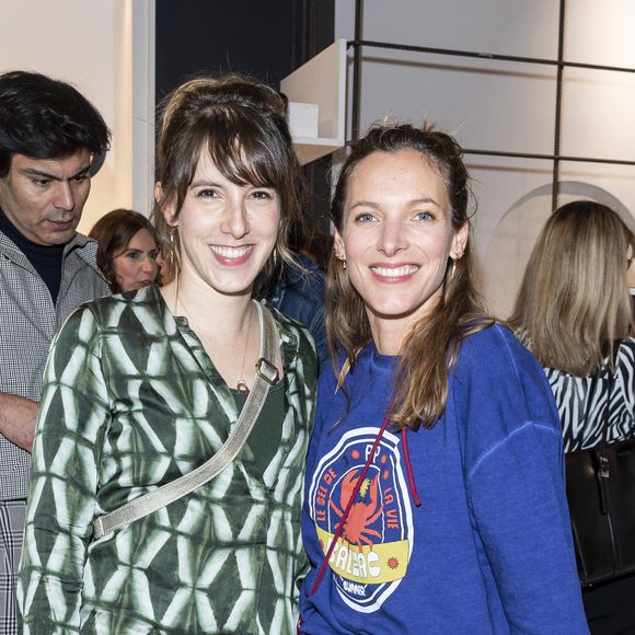 Léa François, Elodie Varlet lors de l'inauguration du premier pop up store Amäy organisé par yourBond.shop à Paris le 4 avril 2023.
© Pierre Perusseau / Bestimage