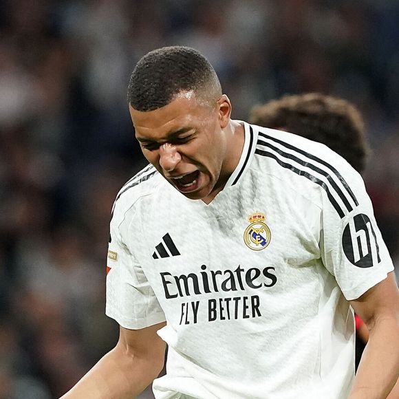 Mbappé a manqué le premier match du Real Madrid au Mondial des clubs.

Kylian Mbappé, déçu lors d’un match de Liga avec le Real Madrid.
14 mai 2025.
© Alterphotos / PsnewZ / Bestimage